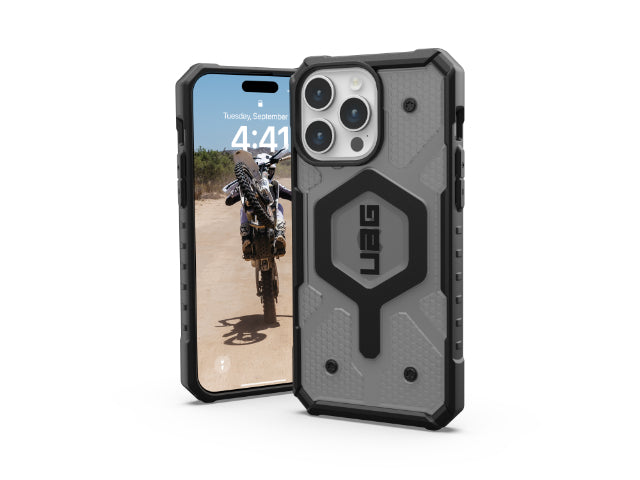 UAG Pathfinder Clear Magsafe iPhone 15 Pro Case - Ash Black