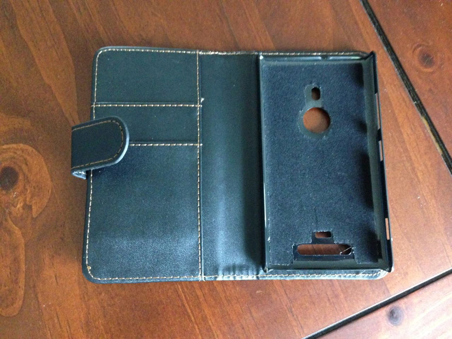 Nokia Lumia 925 Leather Case 8GB MicoSD Charger